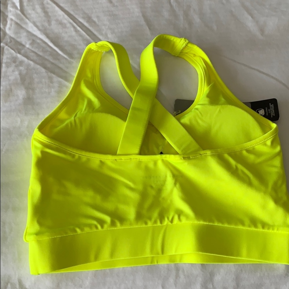 Sports bra - Picture 2 of 3